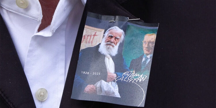 Kaligrafı ustası Ethem Çalışkan son yolculuğuna uğurlandı