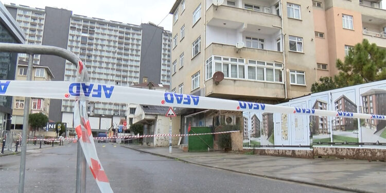 Tuzla'da tahliye edilen 4 katlı bina mühürlendi