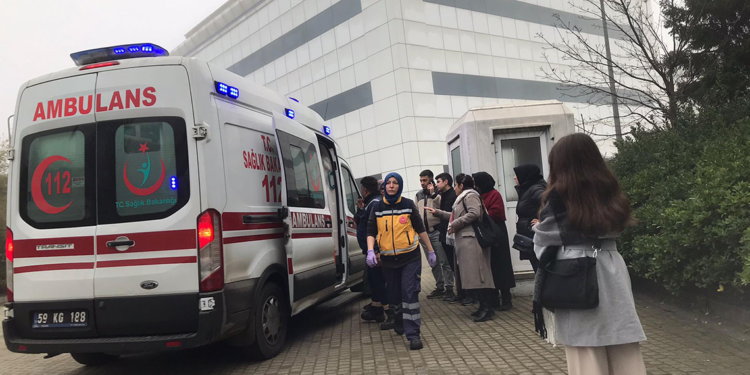 İlaç fabrikasında patlama; 6 işçi sesten etkilendi