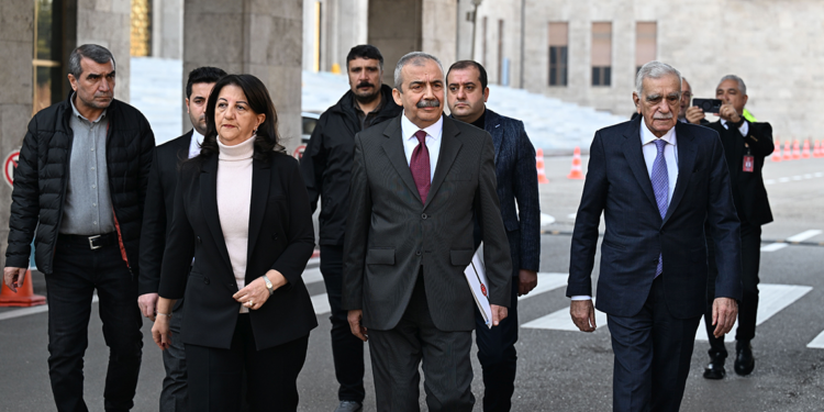 İmralı Heyeti, Selahattin Demirtaş'ı ziyaret etti