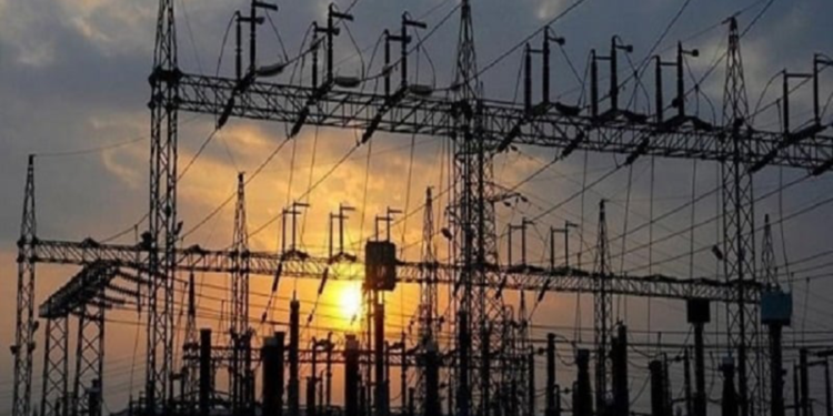 İran'da enerji tasarrufu amacıyla okullar ve kamu kurumları tatil edildi