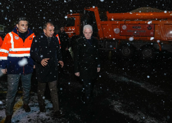 İstanbul kara teslim oldu; 682 uçuş iptal edildi