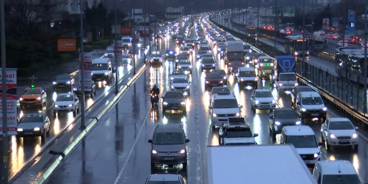 İstanbul'da yağmur yağışı etkili oluyor