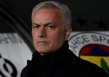 Jose Mourinho, Galatasaray'a manevi tazminat davası açtı