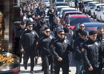 Kıskaç-40 operasyonunda gözaltına alınan 77 şüpheli, adliyede