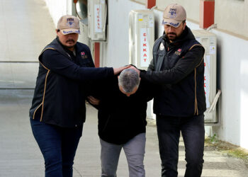 Komiser yardımcılığı sınav sorularını sızdıran FETÖ'cü yakalandı