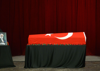 Kaligrafı ustası Etem Çalışkan için memleketi Mersin'de tören