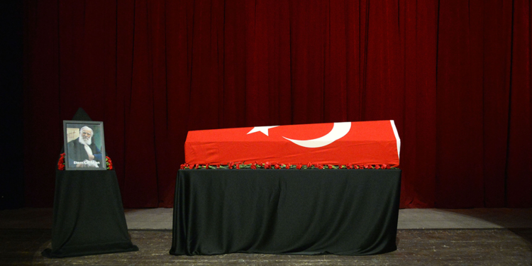 Kaligrafı ustası Etem Çalışkan için memleketi Mersin'de tören