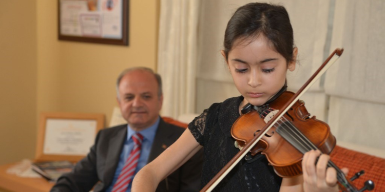 Kazada yaralanan ödüllü kemancının beyin ölümü gerçekleşti