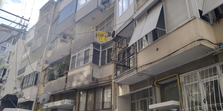 Kendisinden haber alınamayan kadının evinde kemikleri bulundu