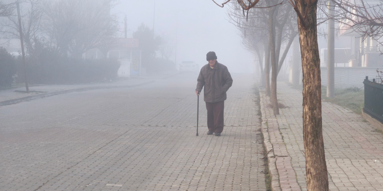 Keşan'da sis; görüş mesafesi 50 metreye kadar düştü