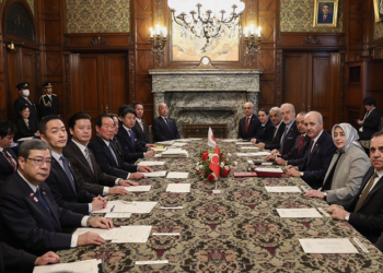 Kurtulmuş, Japonya Meclis Başkanı Nukaga ile görüştü