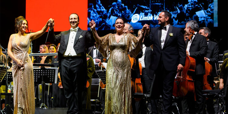 Limak Filarmoni Orkestrası yılın ilk konserini İstanbul’da verdi