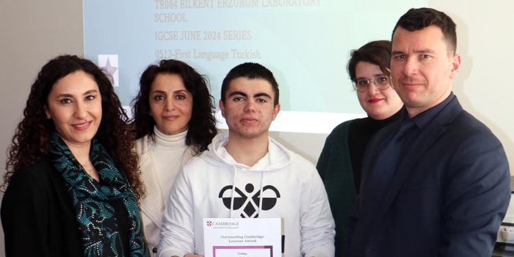 Liseli Efe Koçak, dünyanın en iyilerinden biri oldu