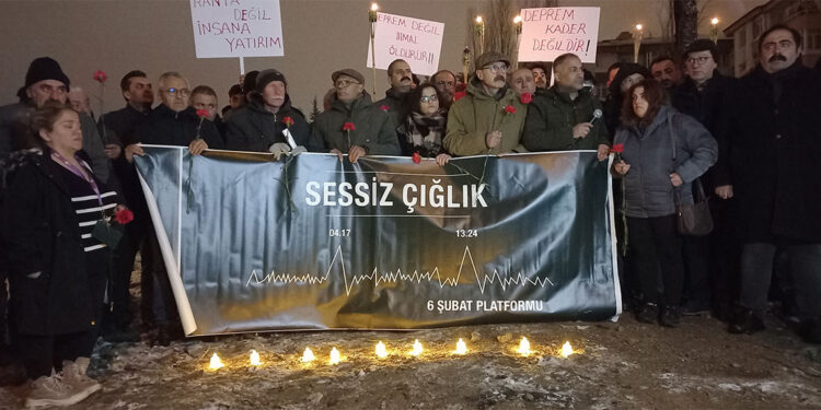 Depremde ölenler, Hayat Sitesi enkazının kaldırıldığı alanda anıldı