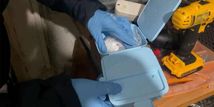 Marangoz atölyesine uyuşturucu operasyonu