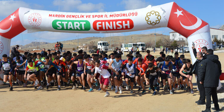 Mardin'de Okul Sporları Kros Grup Yarışması yapıldı