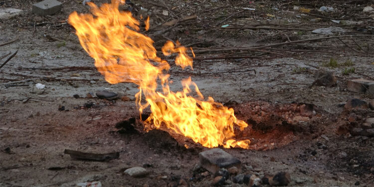 Metan gazı yangını 10 gündür devam ediyor
