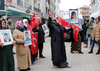 Oğlu PKK tarafından kaçırılan anne: Öldüğüne inanmıyorum