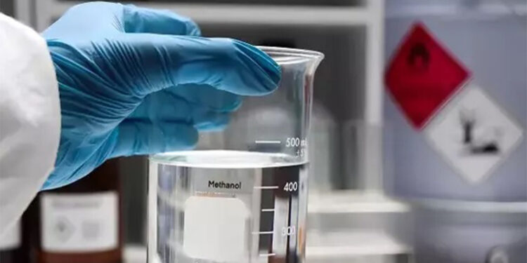 Zehirlenmelerde en sık ölüm nedeni metil alkol