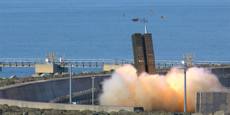 Yerli füze Tayfun'un, 3'üncü test atışı yapıldı