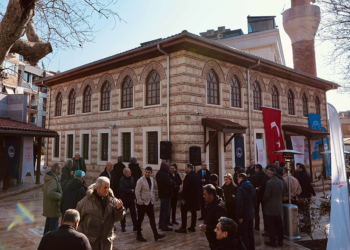 Restorasyonu tamamlanan İmrahor Camisi, yeniden ibadete açıldı