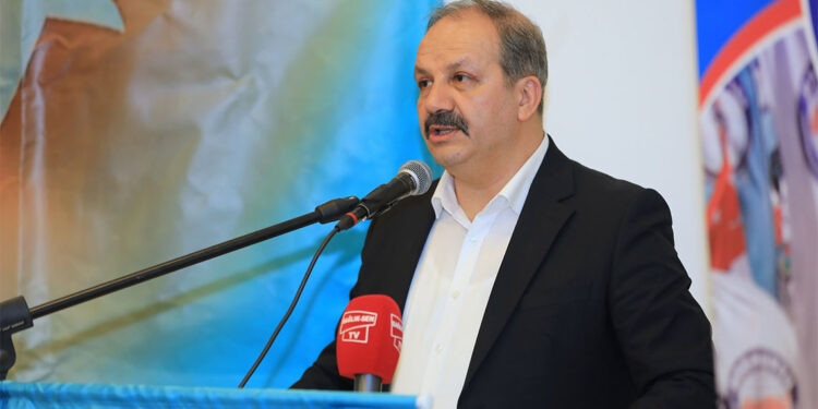 İstanbul'daki kar tatili kararına tepki