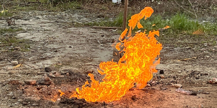 Sondaj sırasında çıkan yangın yaklaşık 3 gündür sürüyor