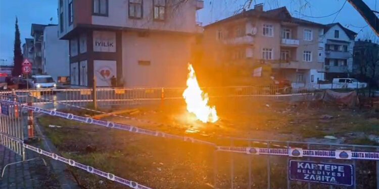 Sondaj sırasında ortaya çıkan metan gazı alev aldı