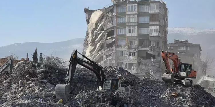 Sağlık Bakanlığı'ndan deprem bölgesine 133 milyar lira yatırım