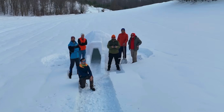 Samsun'da 'iglu ev' yaptılar