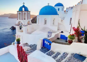 Santorini'de OHAL ilan edildi