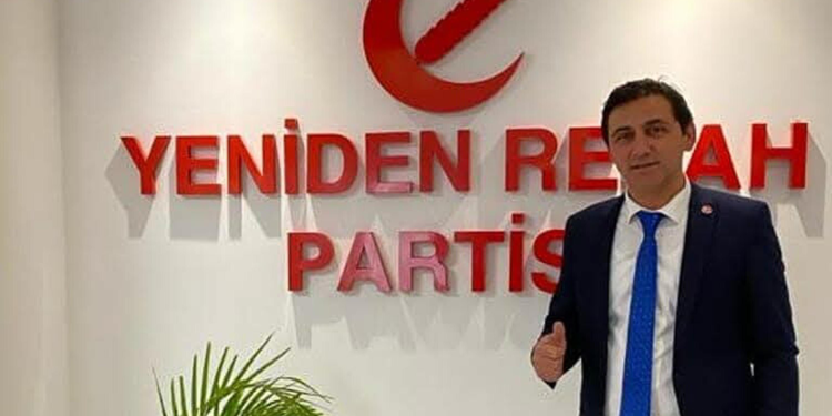 Selendi Belediye Başkanı YRP'li Daban, partisinden istifa etti