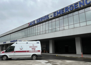 Sokakta 25 günlük erkek bebek bulundu