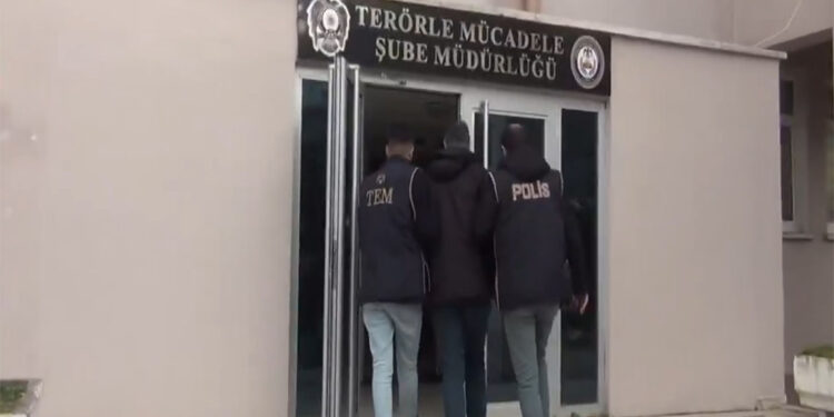 Tokat'ta FETÖ hükümlüsü eski polis yakalandı