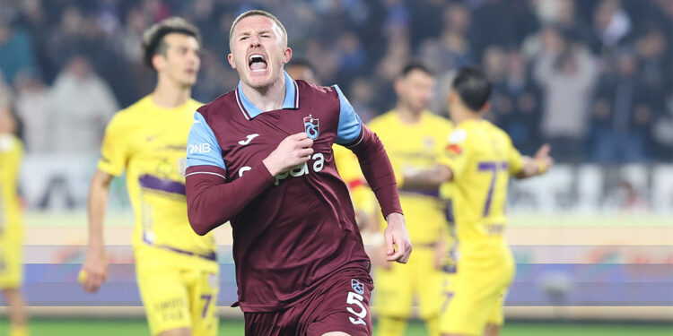 Trabzonspor iç sahada kazanmaya devam ediyor