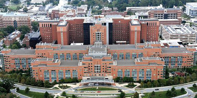 Trump yönetimi fonlarda kesintiye gidiyor