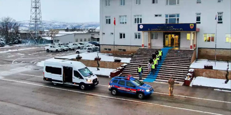 Senetle 200 milyon TL'lik dolandırıcılık 4 gözaltı