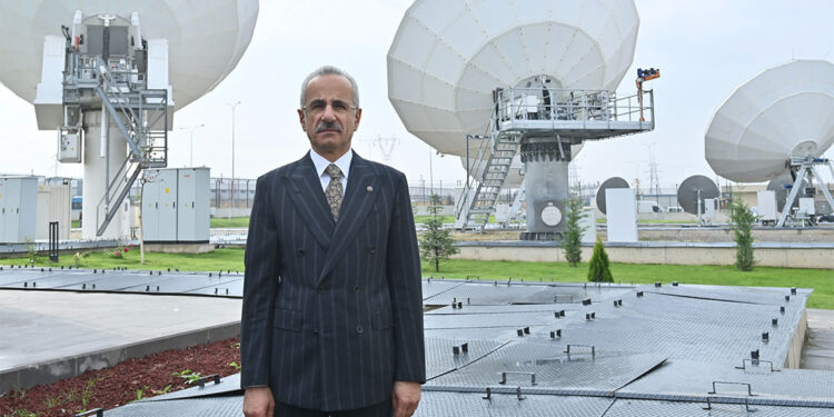 Türksat'ın veri merkezi kapasitesi 8 katın üzerinde artacak