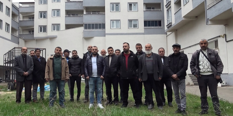 Tapu devri krizi 41 kişi ile müteahhidi de mağdur etti