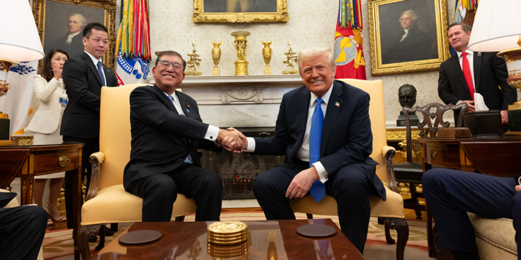 Trump, Japonya Başbakanı Ishiba ile Beyaz Saray'da görüştü