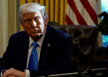 Trump, Zelenskiy ile cuma günü görüşmeye hazır olduğunu söyledi