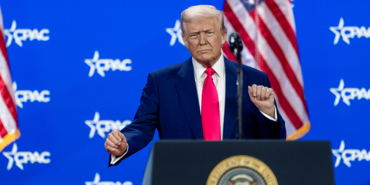 Trump, Zelenskiy'nin Beyaz Saray'a geleceğini açıkladı