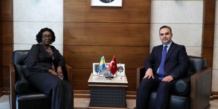 Türkiye ve Gabon arasında, teknoloji çalışmalarını güçlendirecek imza