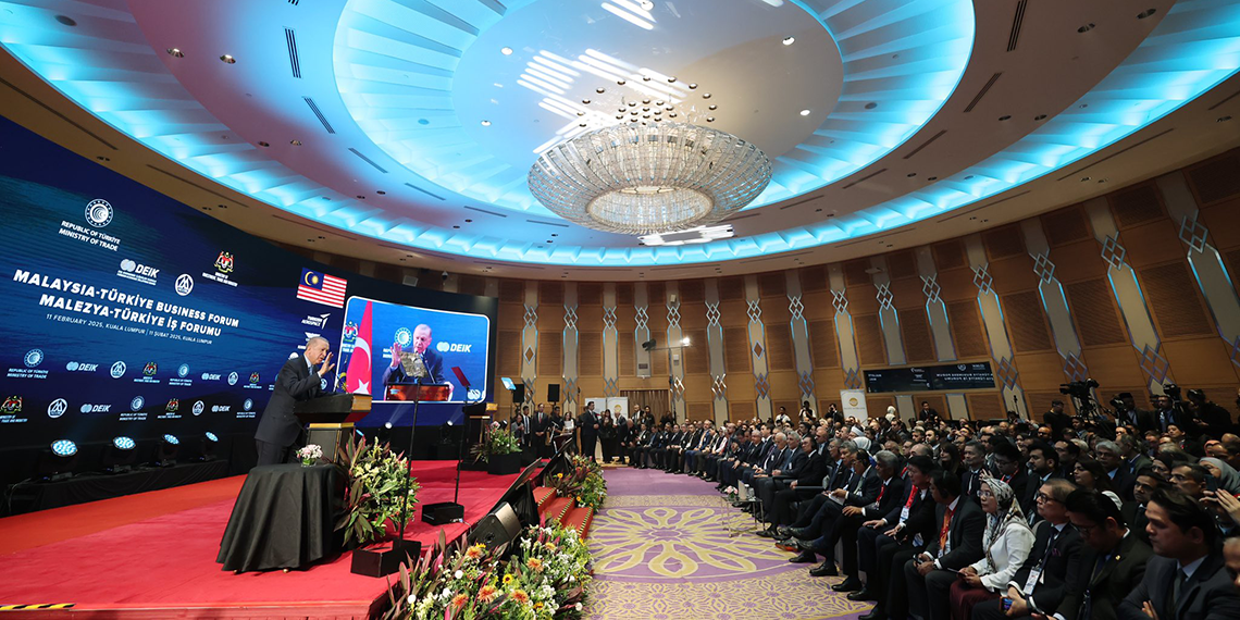 Türkiye'yi küresel bir güç merkezi yapana kadar durmadan çalışacağız