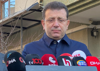 Üniversite arkadaşlarımı çağırsam miting yaparım
