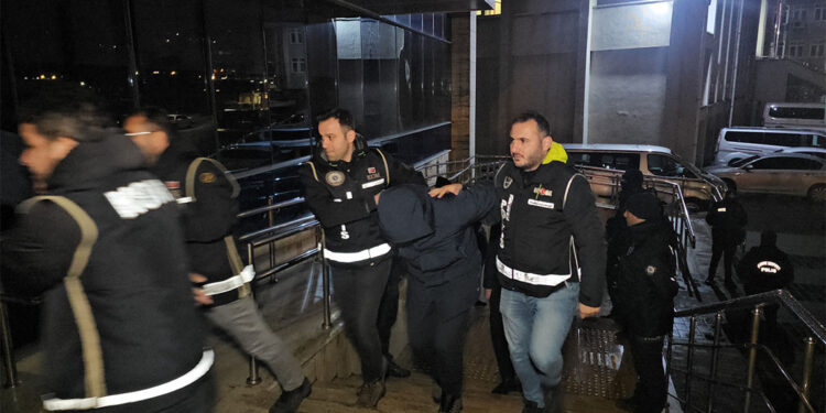 Zonguldak'ta tefecilik ve yağma operasyonu