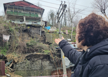 Zonguldak'ta heyelan: 3 ev tahliye edildi