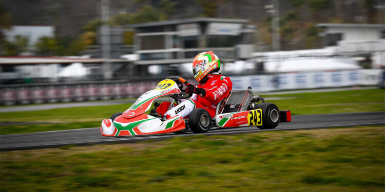 Alp Aksoy yeni takımıyla WSK Super Serisi için İtalya'da