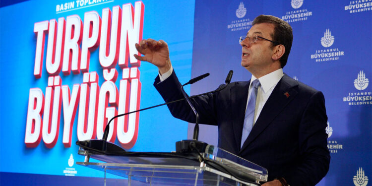 Ekrem İmamoğlu'na bilirkişi iddianamesi